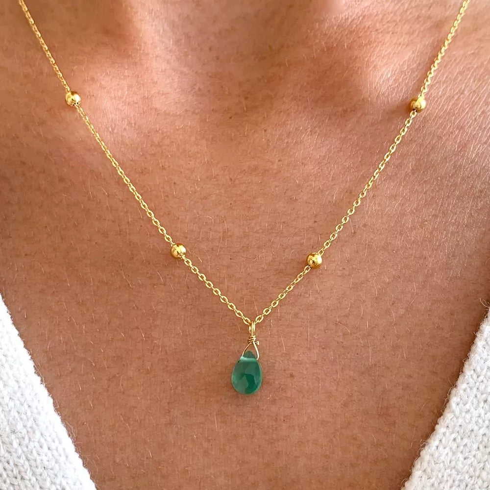 Collier fin pendentif pierre goutte agate verte